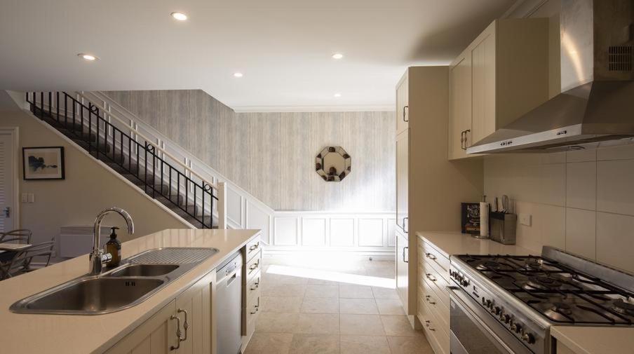 Esplanade Haven #4 Apartment Queenstown Bagian luar foto